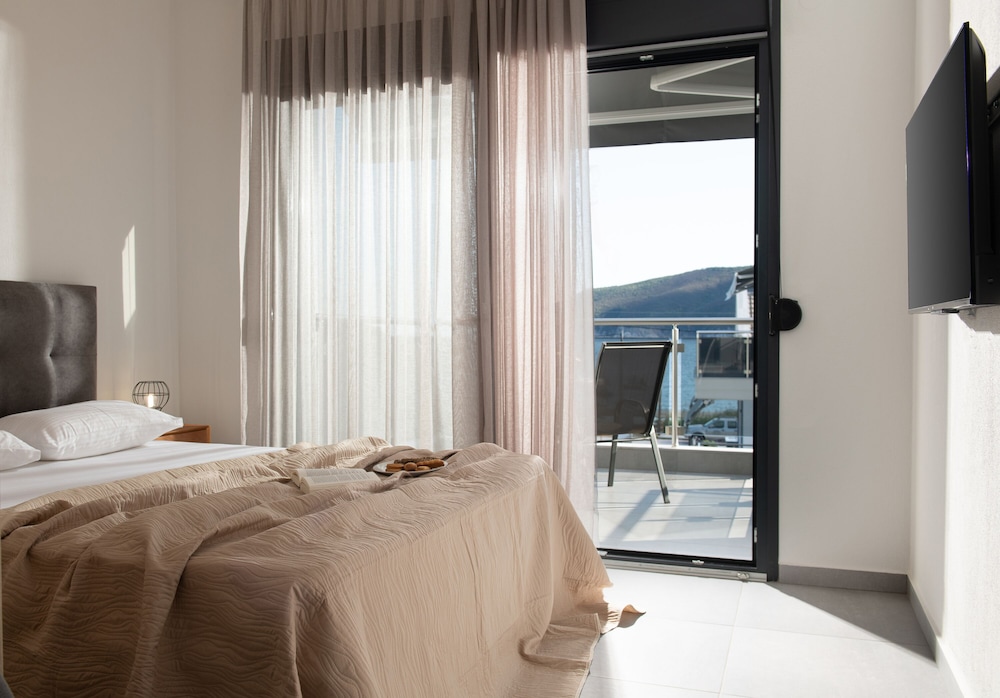 The Black Pearl Villas photo 3