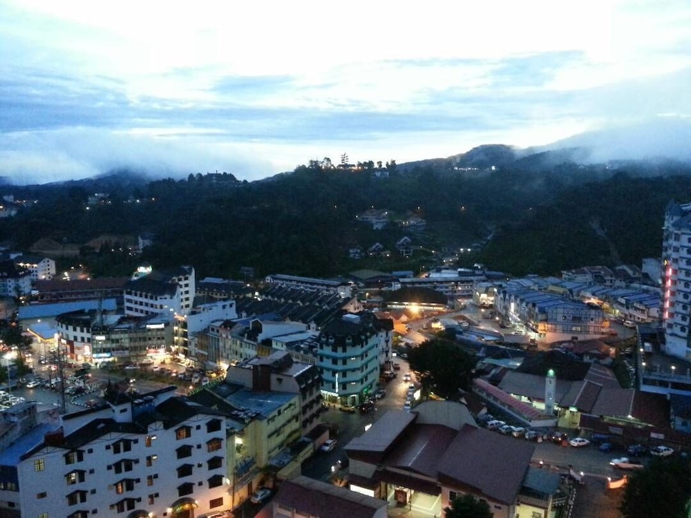 Aaron Apartment at Crown Imperial