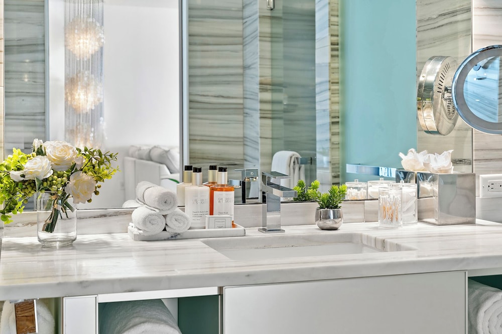 Luxury Vacation Rentals in South Beach by LRMB
