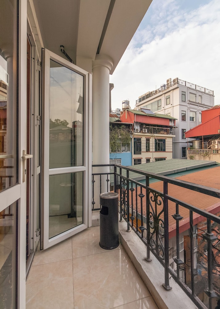 Hanoi Central Pod