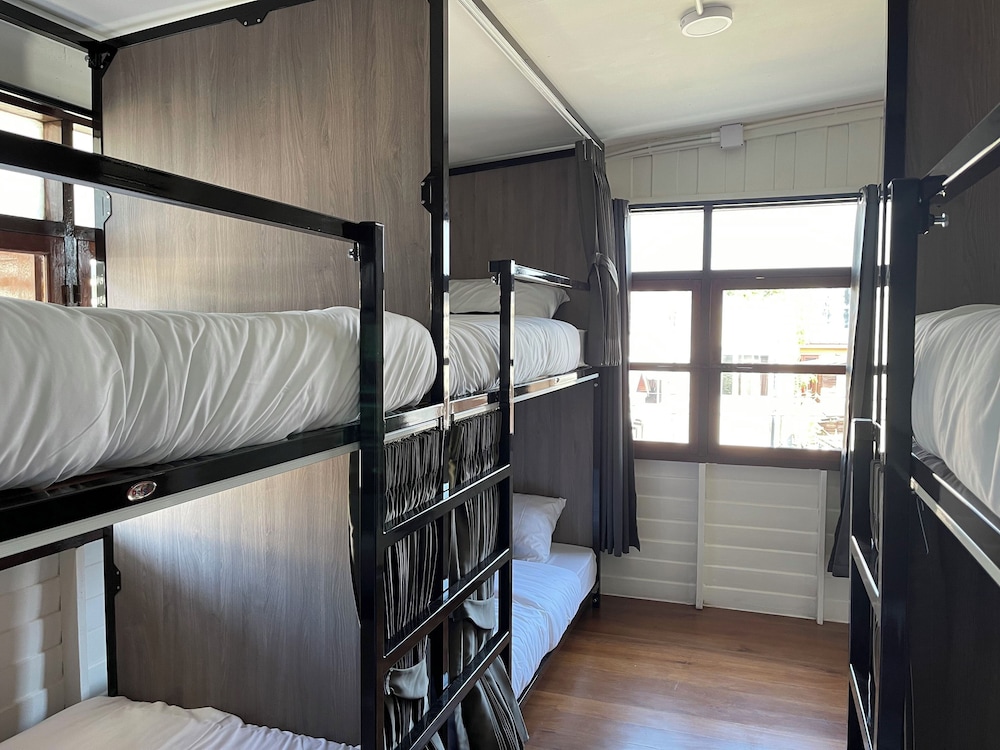 Green Cabin Hostel