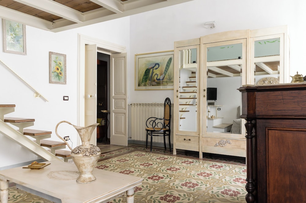 Appartamento Vintage con Balcone