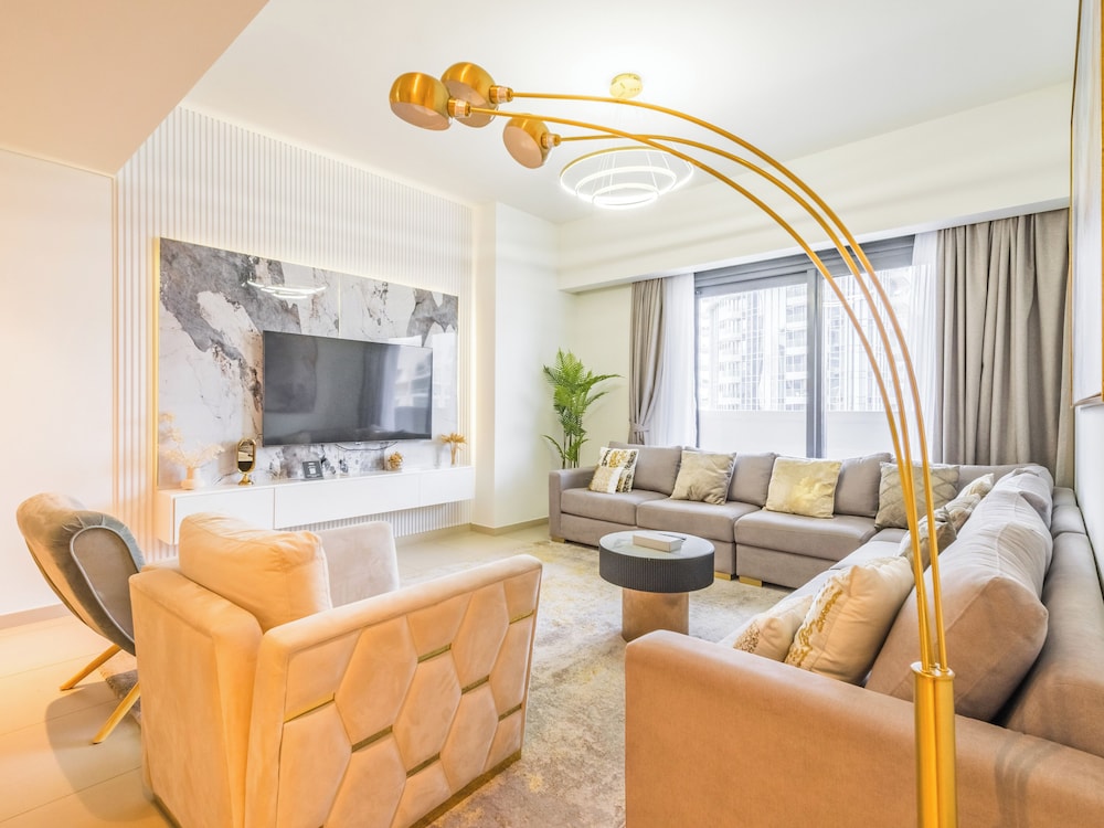 Act One - Act Two - Downtown - Emaar