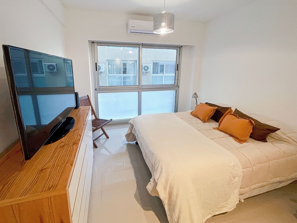Ayres Suites Moreno