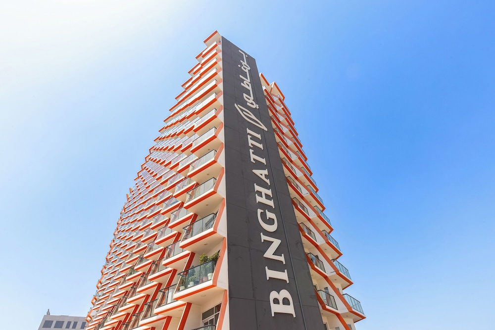 SIMPLY COMFORT Binghatti Gateway Family 2BR with Balcony, Close to Dubai Mall & Burj Khalifa