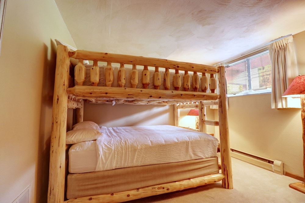 SkyRun Copper Mountain Resort Vacation Lodging