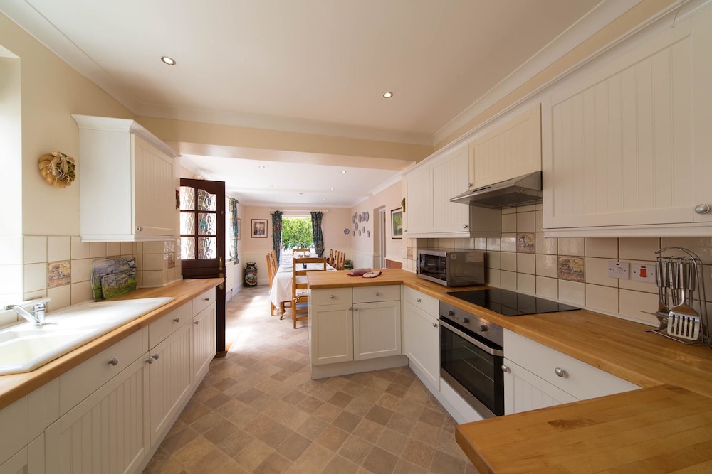 Herston Log Cabins and Holiday Lodges