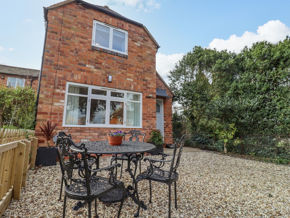 Holly Cottage