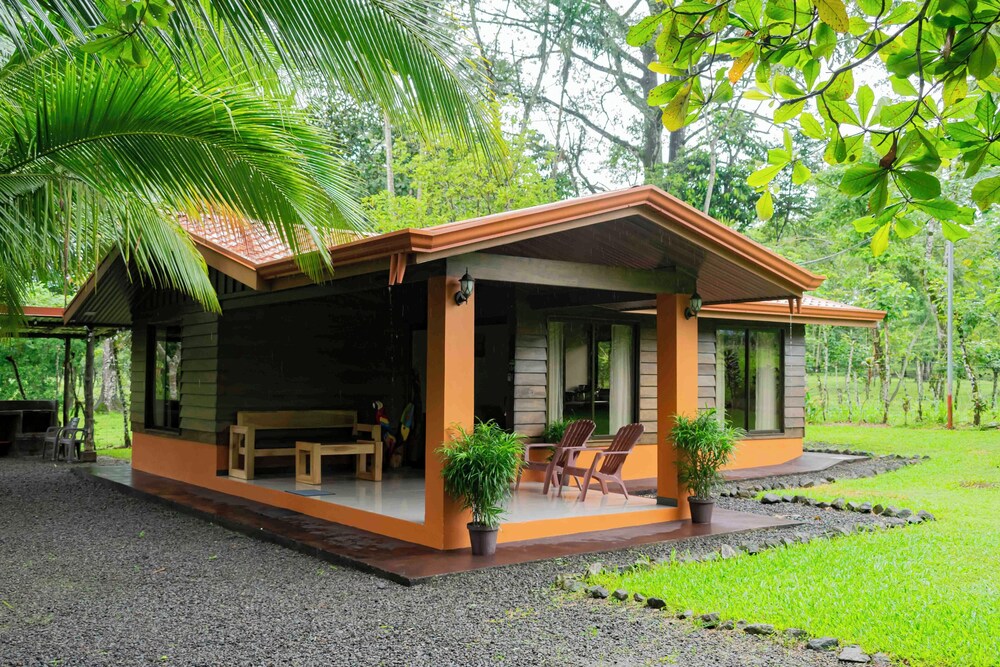 Los Lagos Casas de Campo