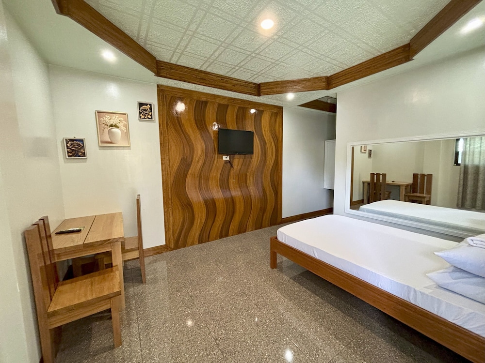 Alwin's Place Inn