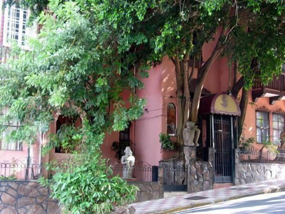 Hemingway Inn view 5
