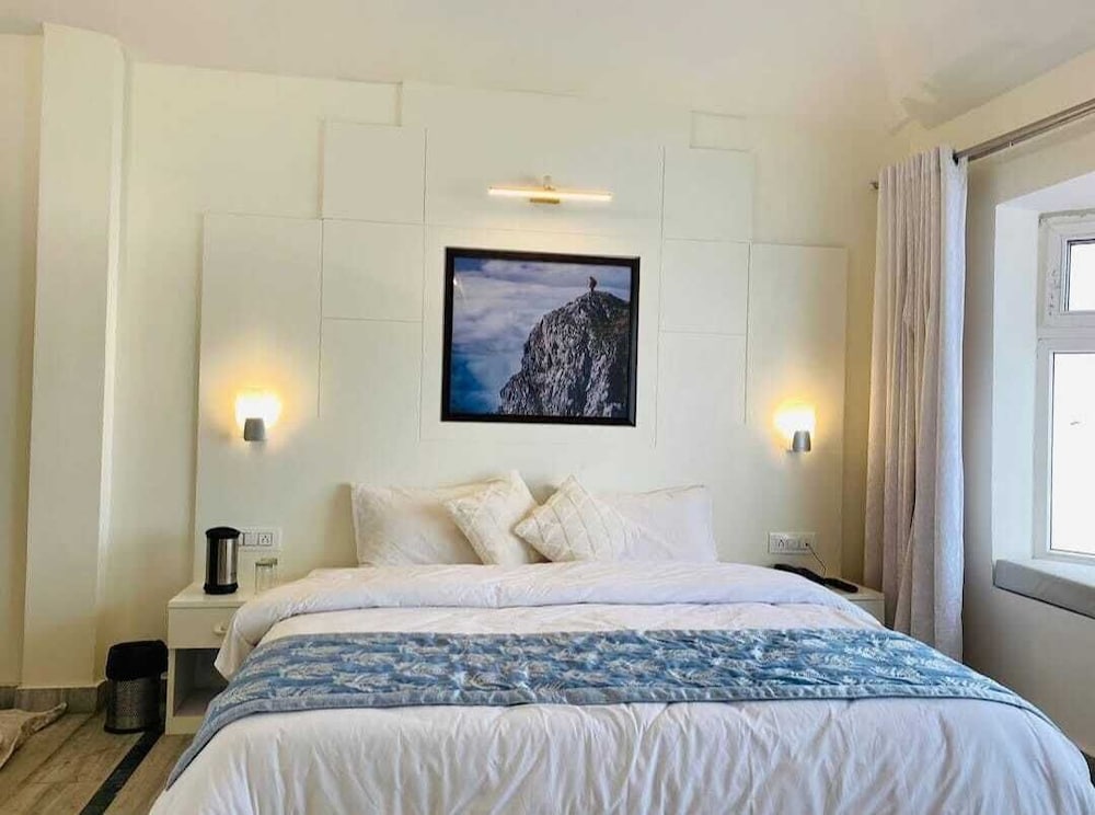 HOTEL DIAMOND