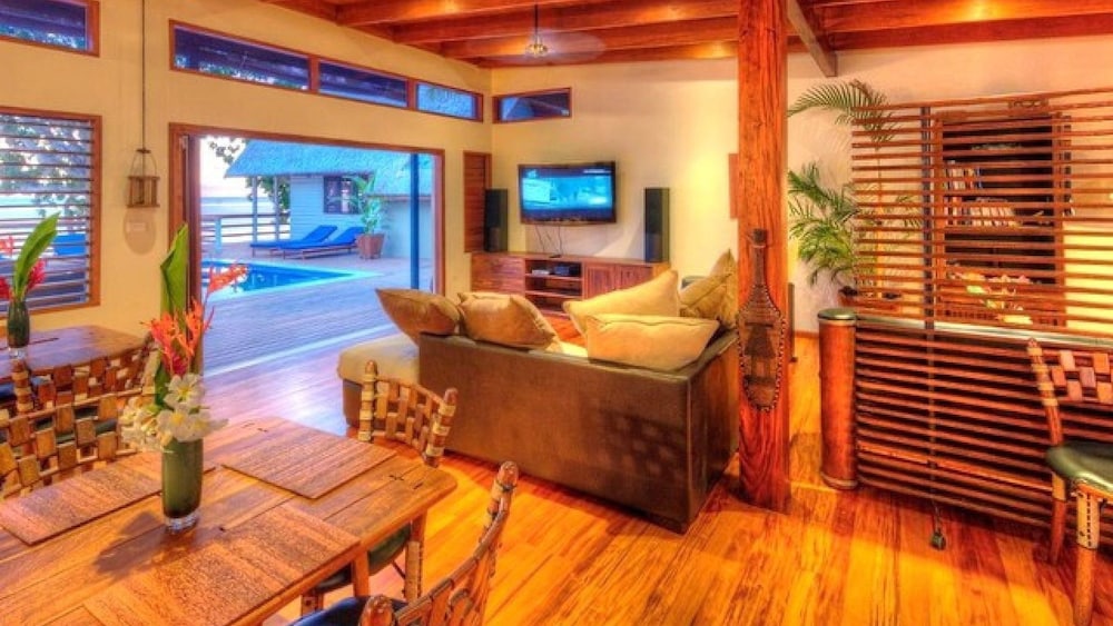 Beachfront Private Villa - view 15