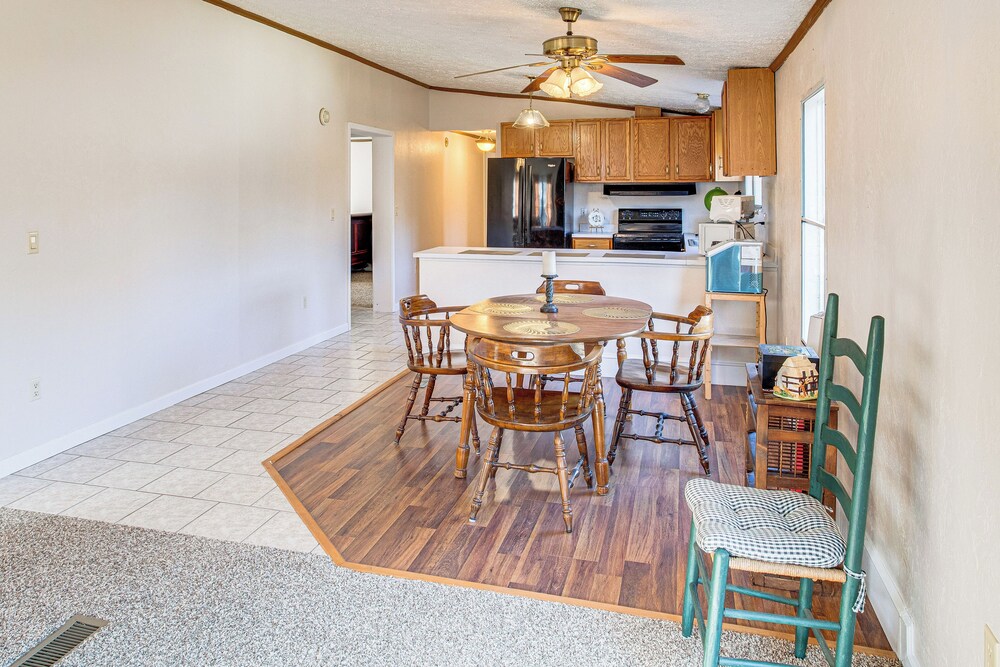 Fish On-site: Lake Murray Family Home