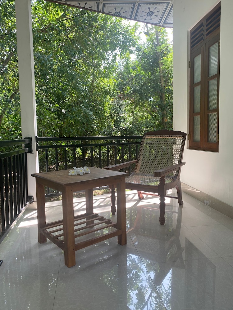 Calm Garden Cabanas