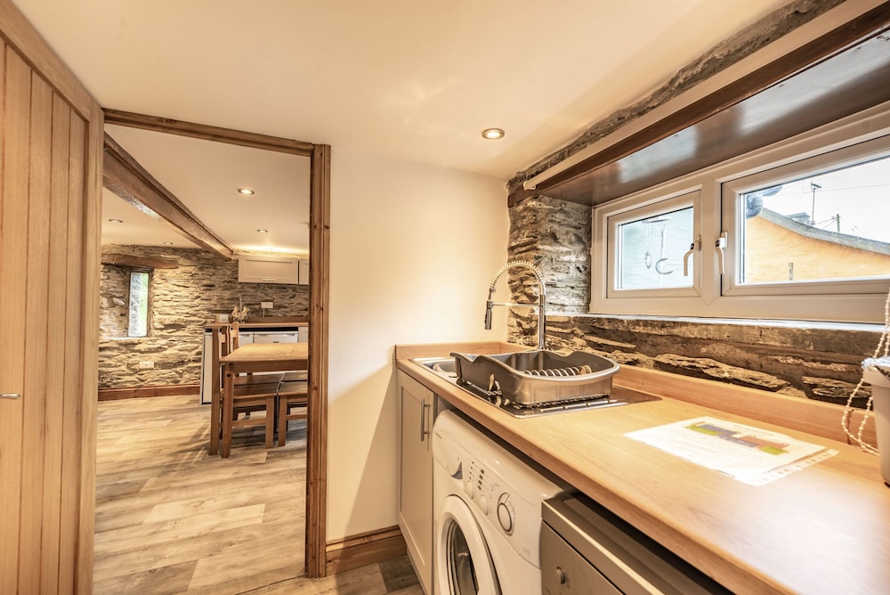 Pendre Cottage