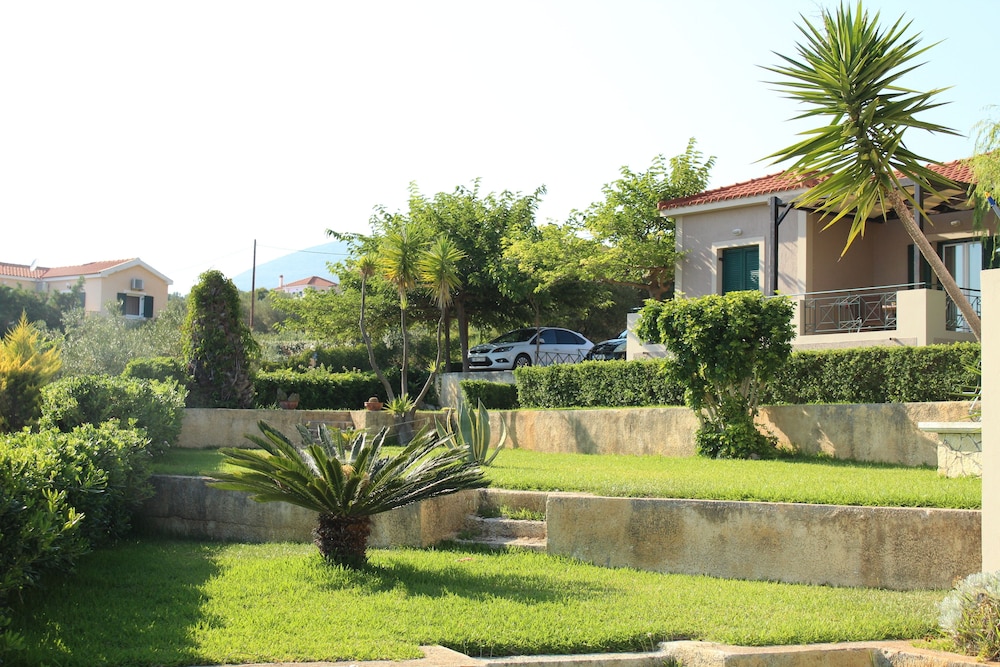 Oneira Villas