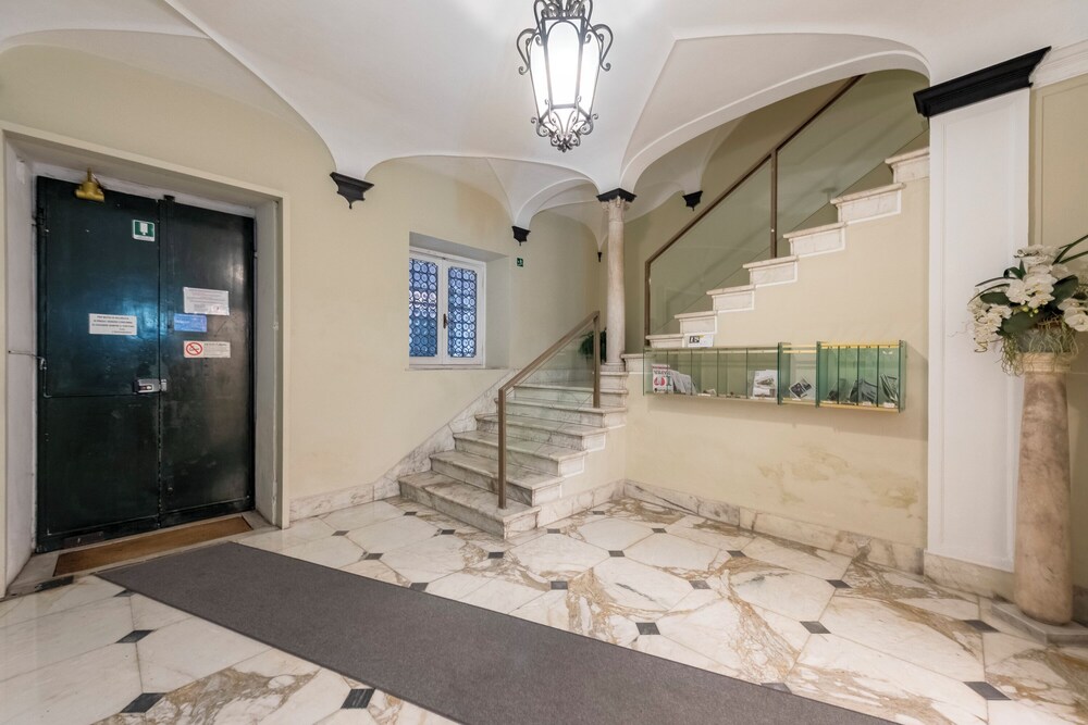 Giannini House Next to Aquarium photo 5