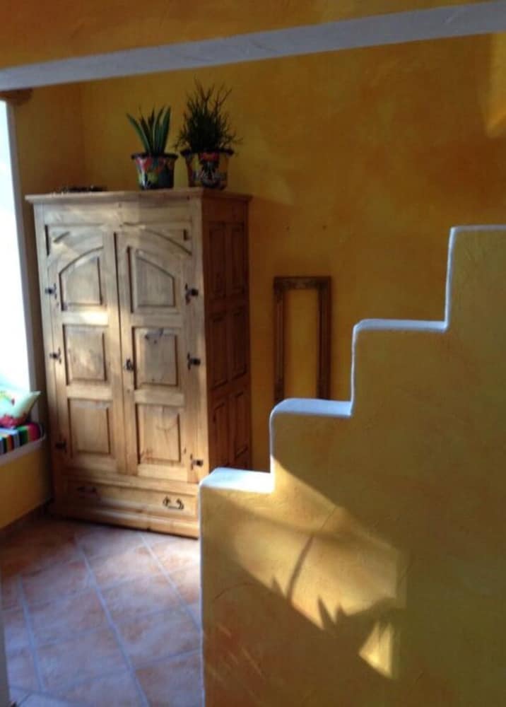 Bochum Vacations - Holiday Apartment Anderewelt-bochum - Property Image 2
