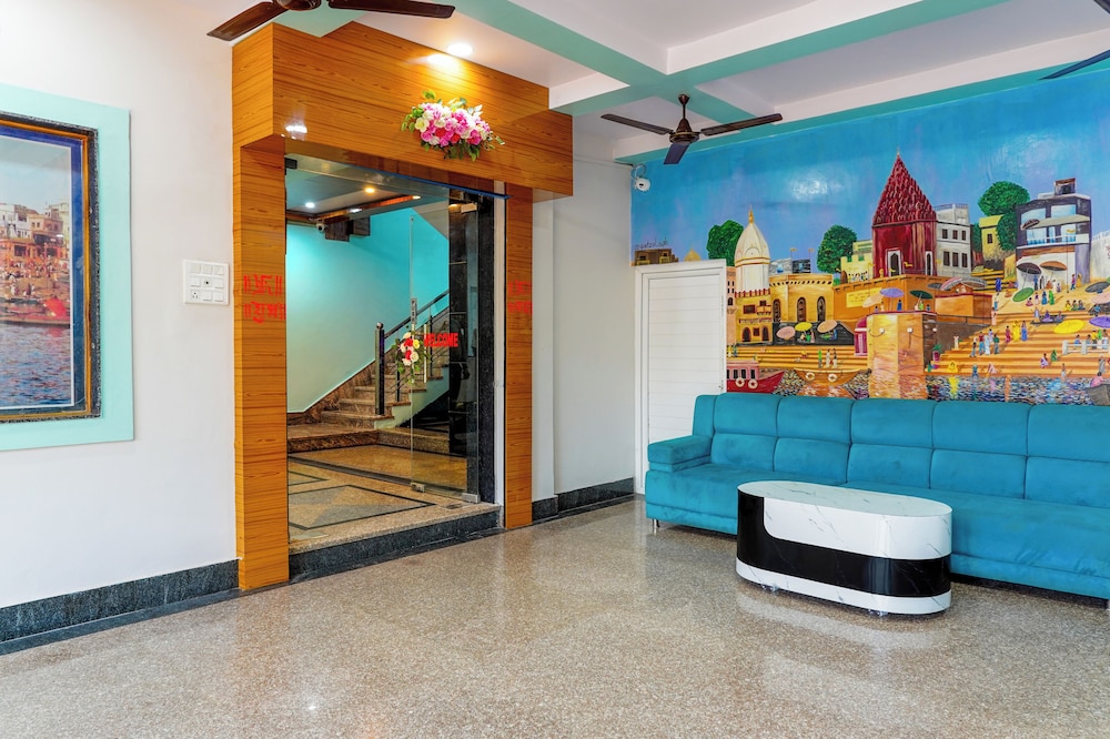Navneeta Grand Hotel & Banquet Hall