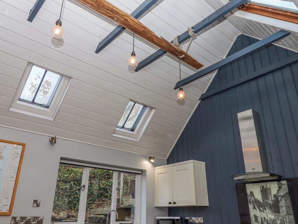 Alpha Cottage