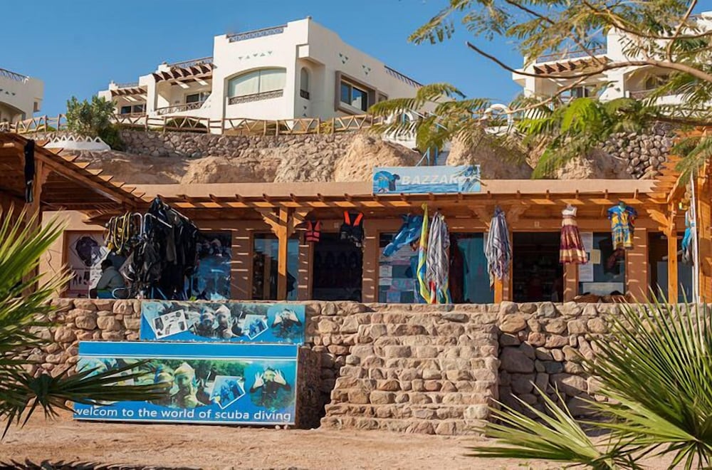 Shark Bay Oasis