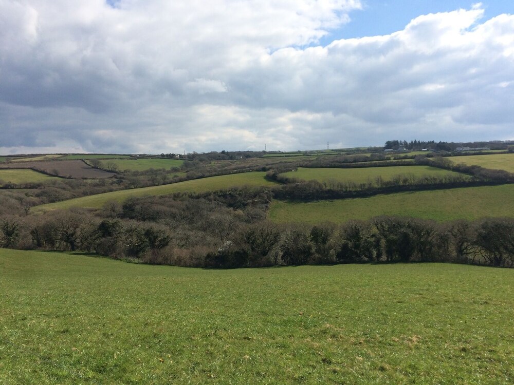 Charming Fully-equipped 3-bed Cottage nr Boscastle view 3