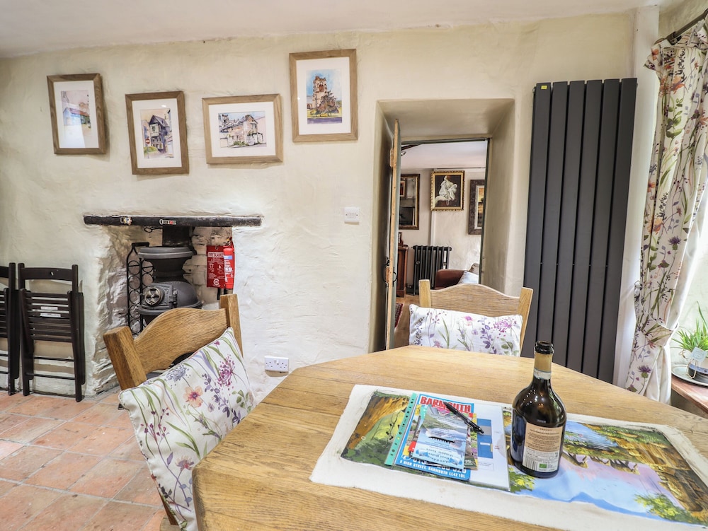 Tyn Y Coed Cottage