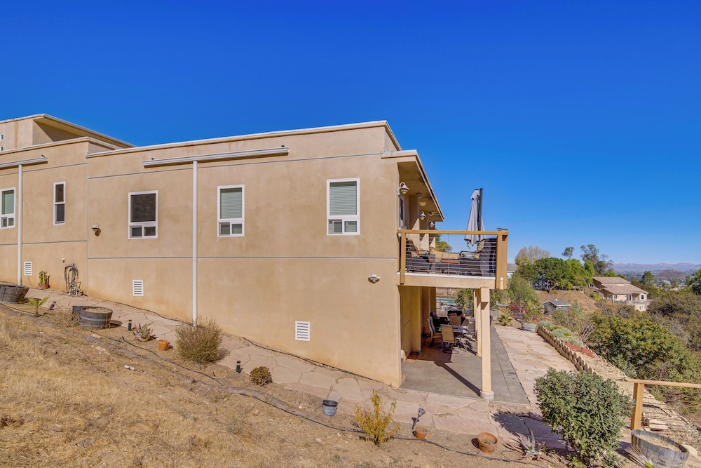 Home Close to Trails & Shopping in Thousand Oaks!