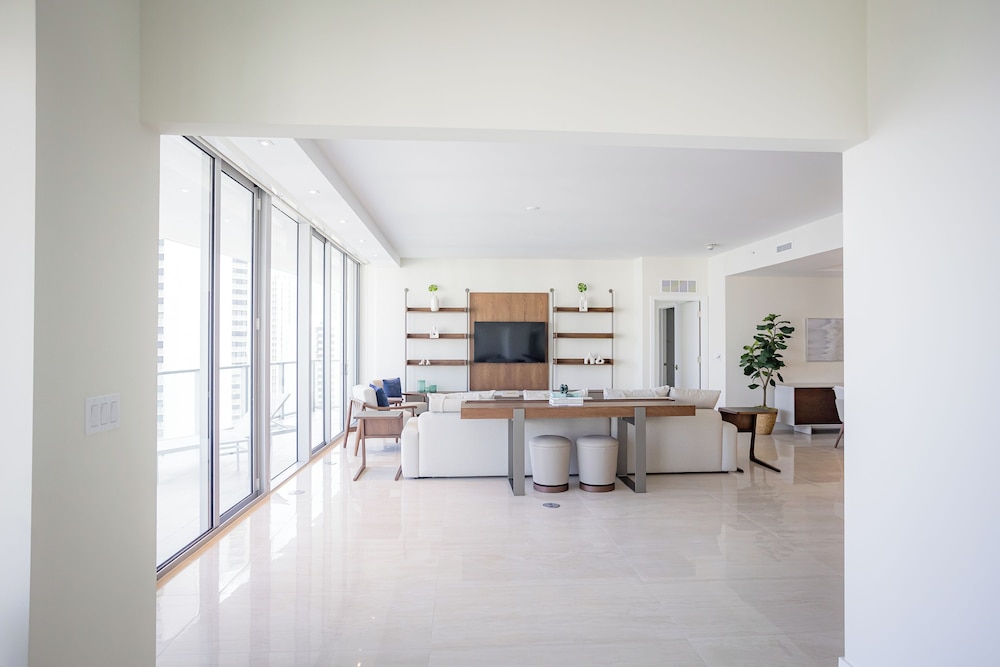 Private Condos at Amrit Ocean Resort
