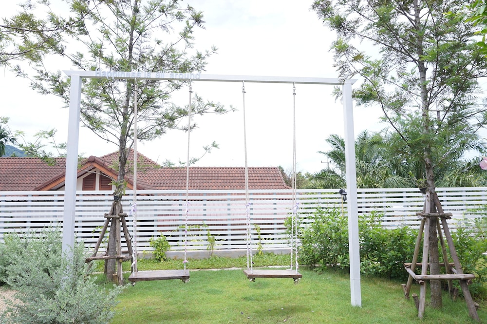 The White Village Ranong Resort