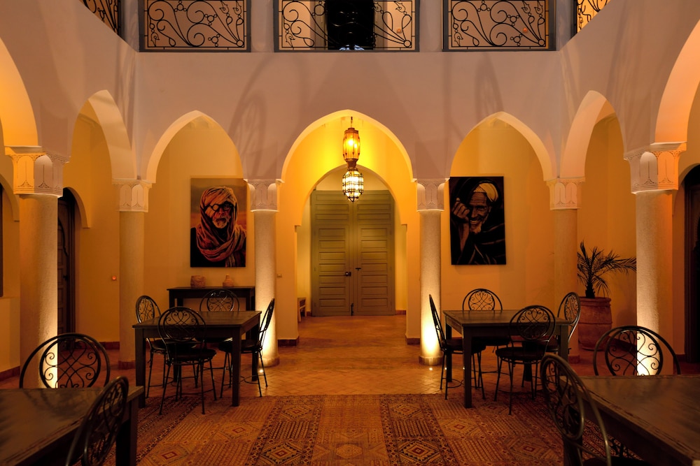 Athenian Heritage Residences