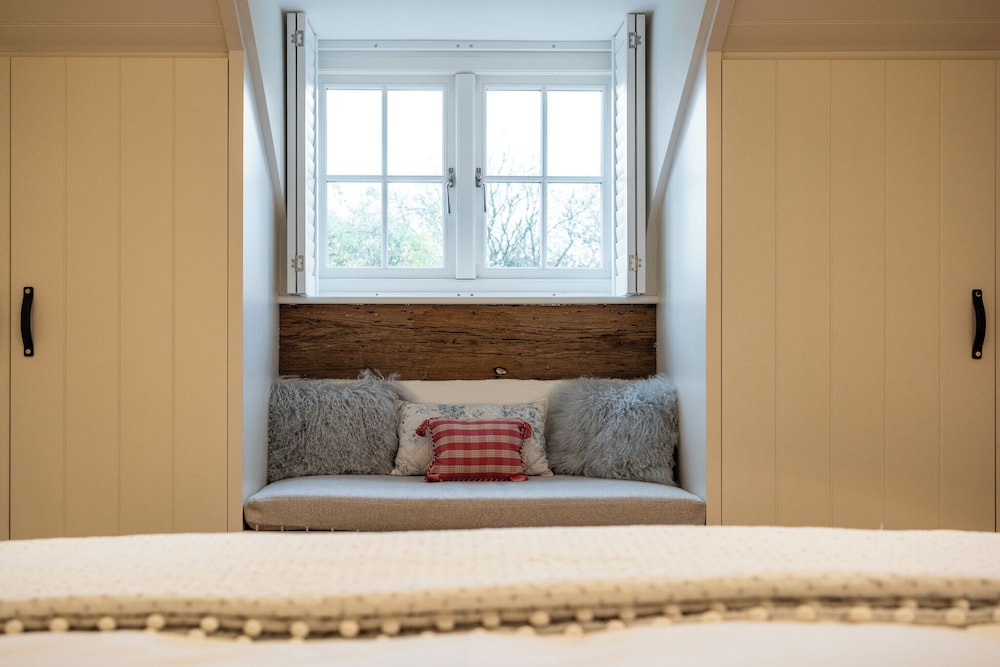 Stunning 6 BB Cottage & Annexe