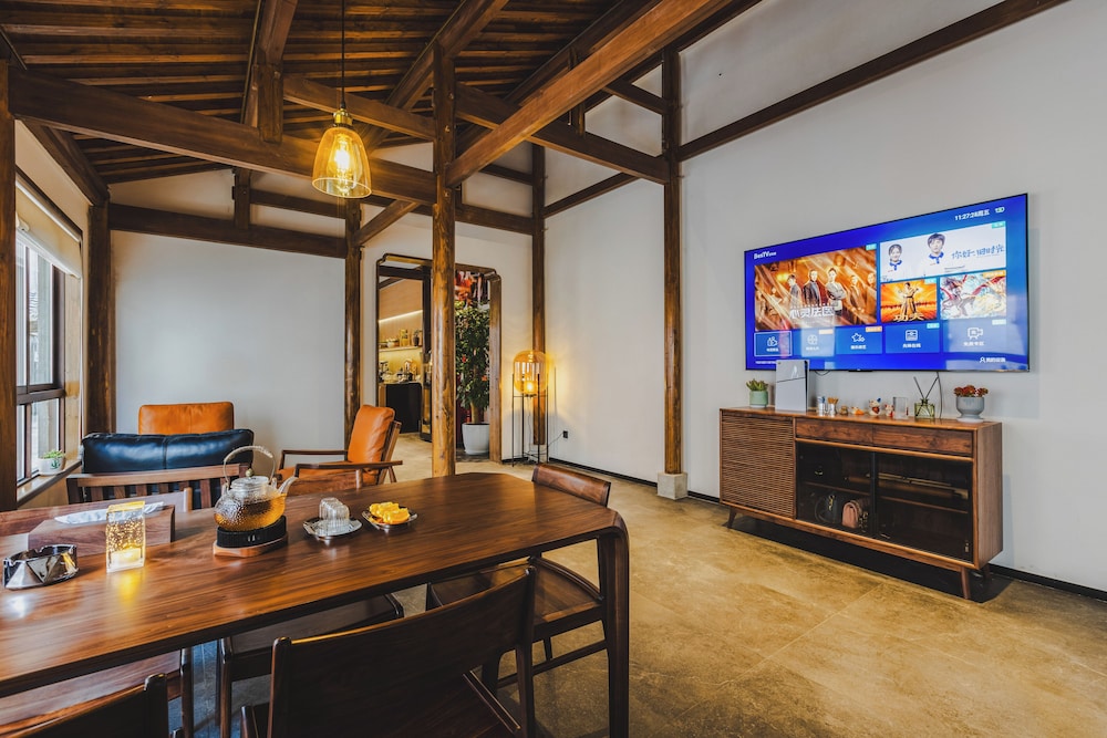 Bajiazhan Yulin Yuchi Homestay