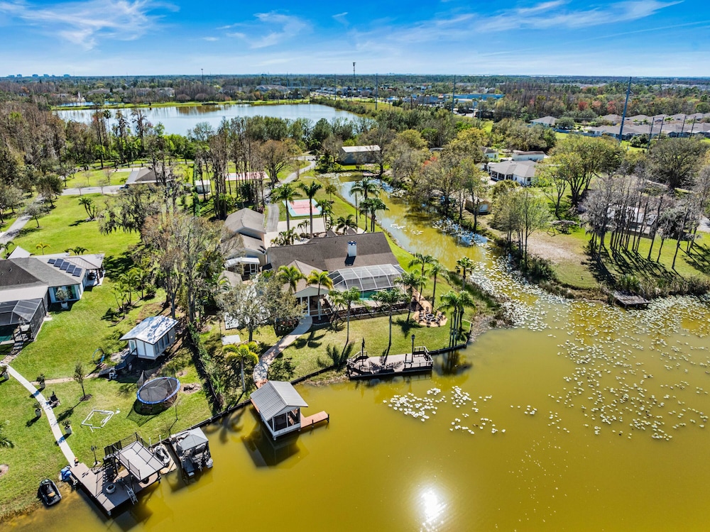 Luxe Waterfront Hideaway w Pool & Pirate Ship Dock