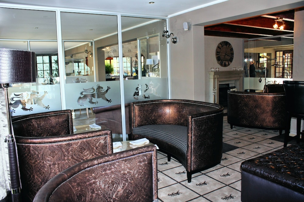The Highlander Hotel