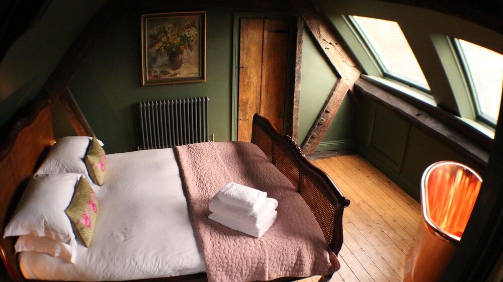 The Old Forge, a Cotswold Cottage in Winchcombe view 5