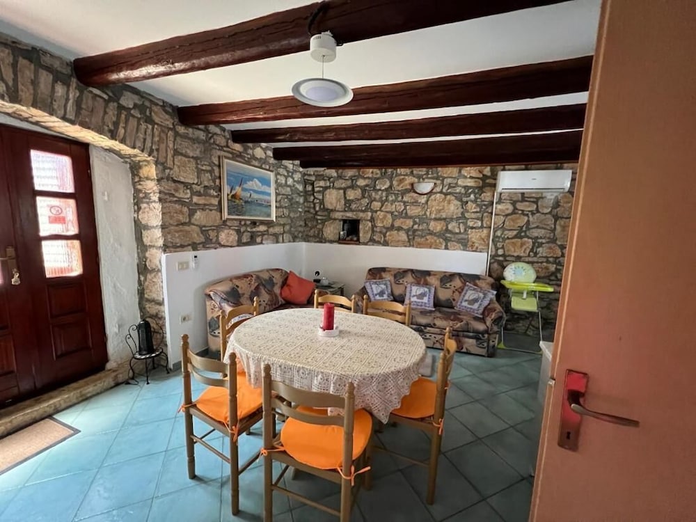 Charming Home With Pool in Barbariga
