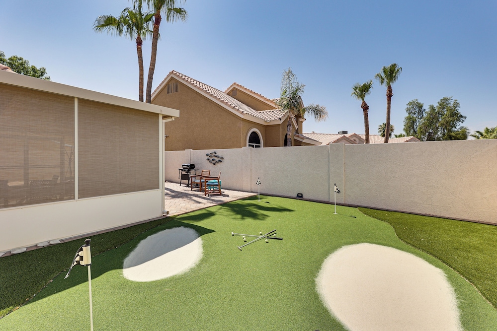 Gilbert Family Home: Games, Private Pool & Patio!