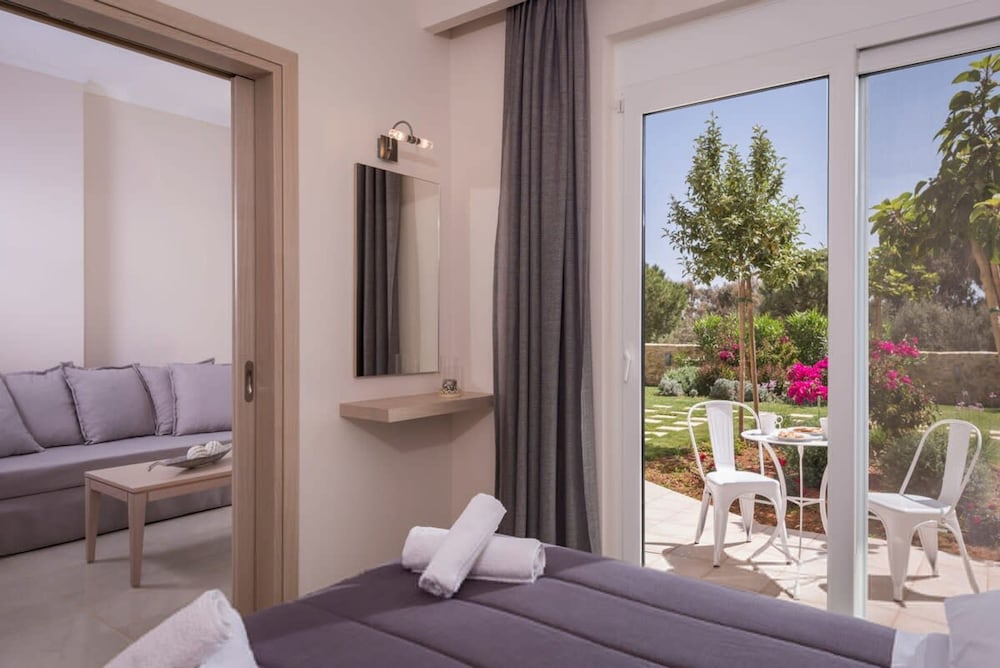 Mear Superior Home - Crete Garden Escape