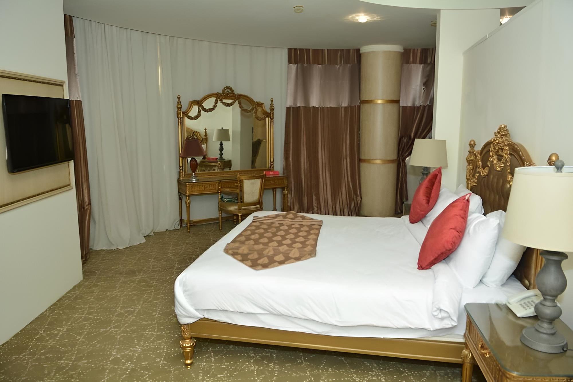 New Lamar Hotel