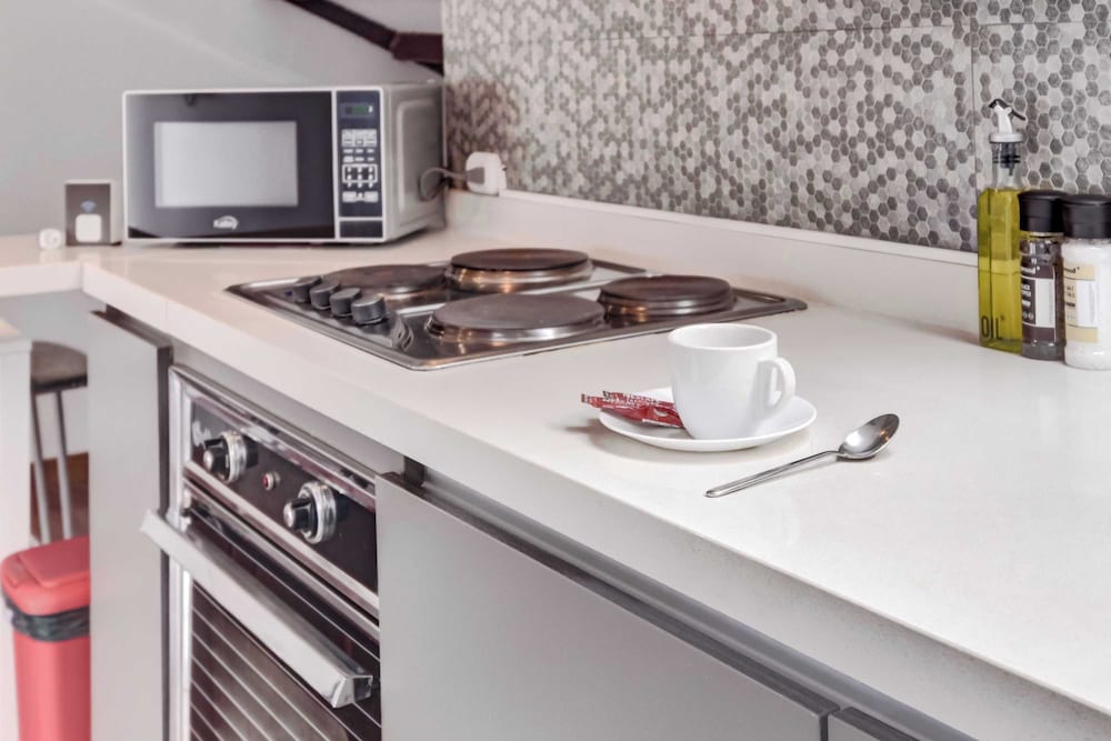 w Delightful 1BR With Terrace in Zona T