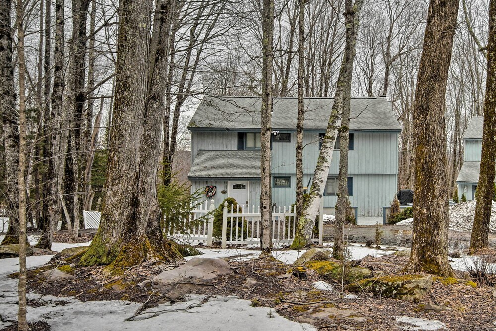 Near Hiking & Skiing: Home in Wilmington! view 3