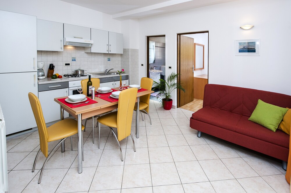Apartments Davorka