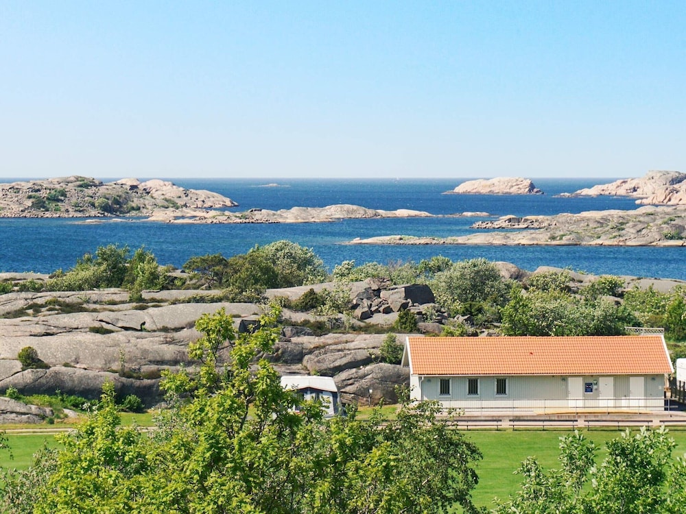 4 Person Holiday Home in Bovallstrand-by Traum