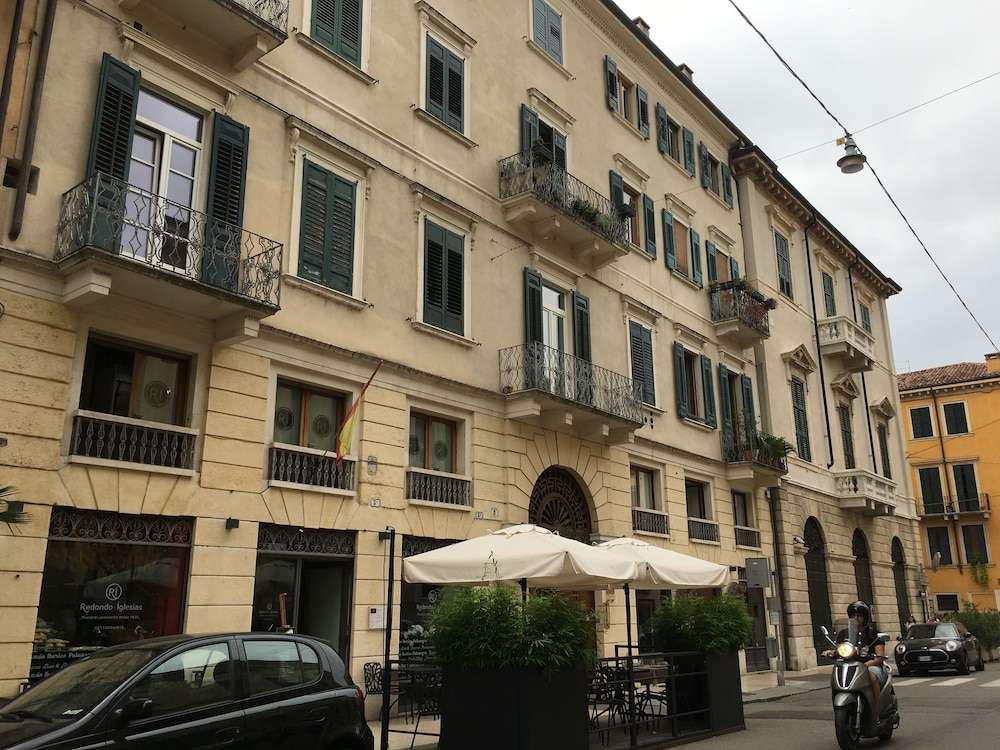 Verona Journeys
