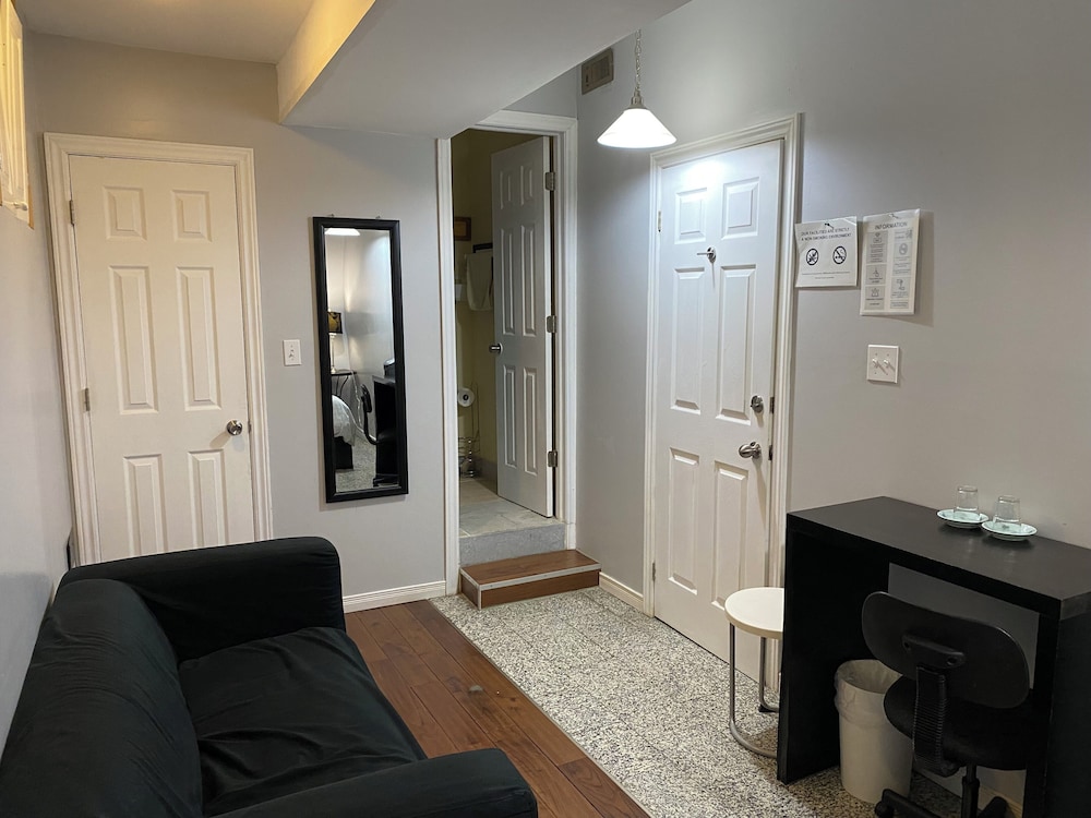 Kaisar Guest House
