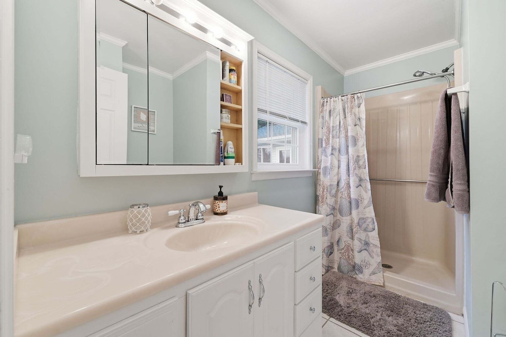 Minutes To Rehoboth Beach And Lewes Beach 3br Home 3 Bedroom Home