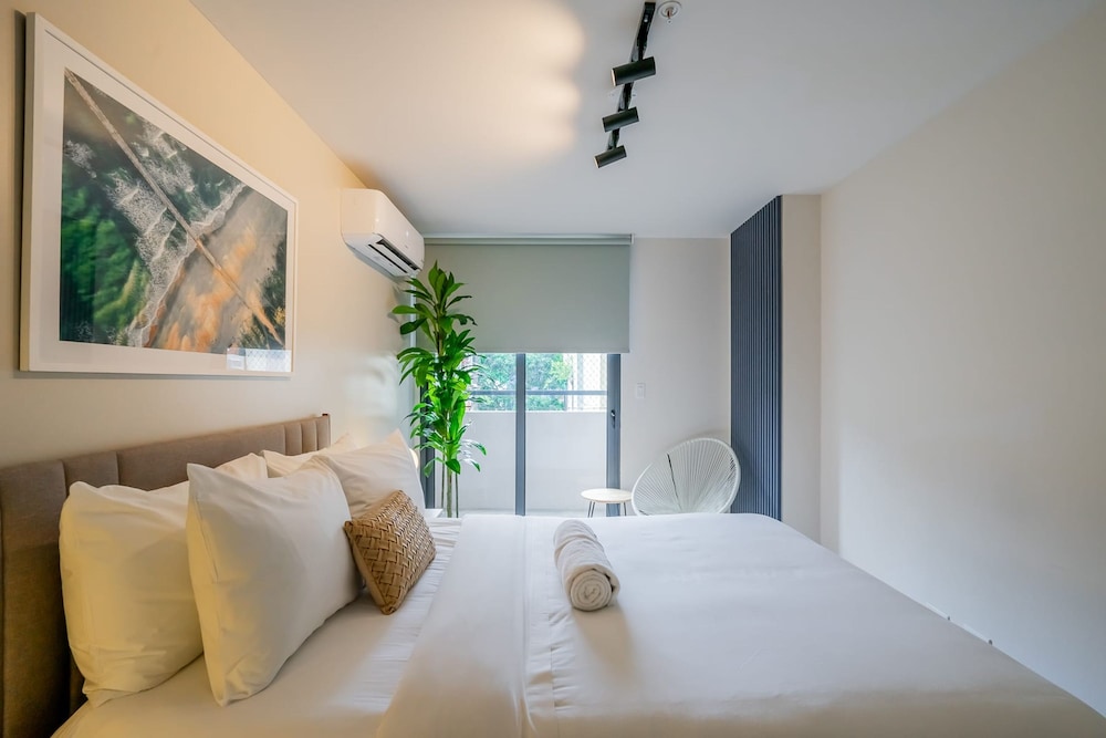 w Majestic 1BR w Fantastic Deco in Casco View