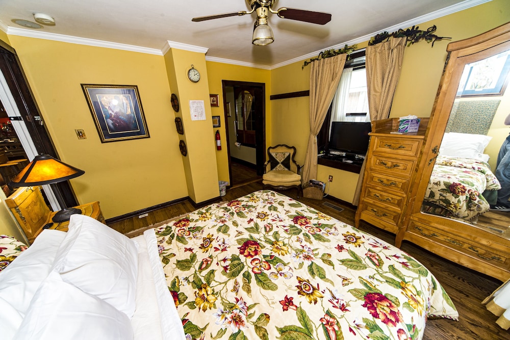 Stone Manor Boutique Inn - Property Image 43